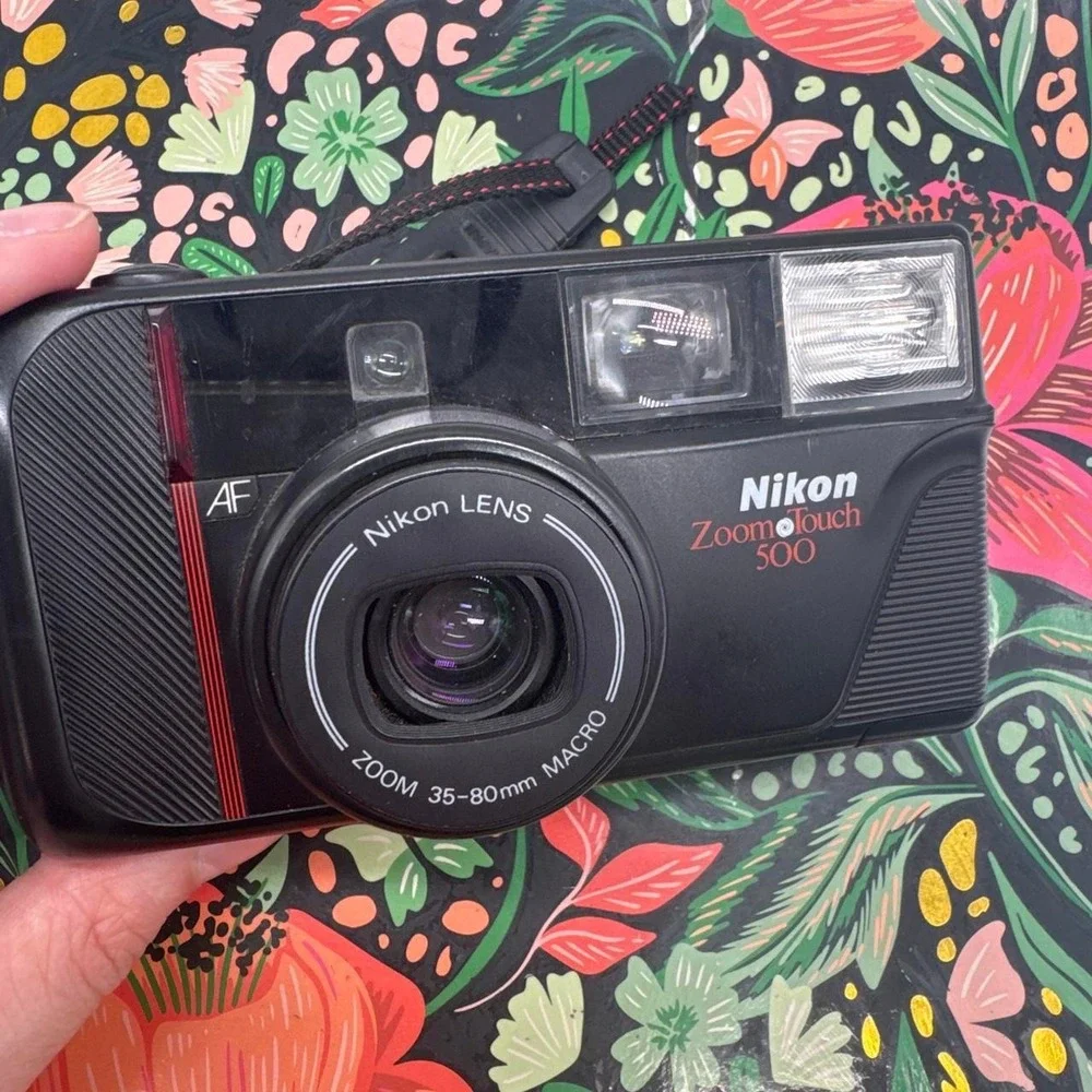 Nikon ZoomTouch 500 35mm Film Camera – Point-and-Shoot Camera